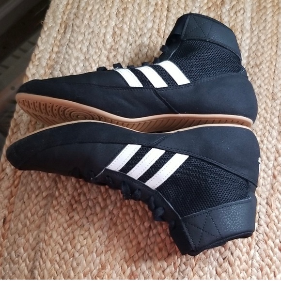 Shoes like the ones Janet wore in her music video pleasure principle - Picture 3 of 7